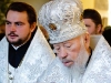 Предстоятель та настоятель